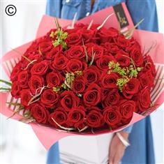 Luxury Valentine&#39;s 50 Red Rose Hand-tied